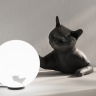 Exemple d'un chat en noir mat (avec lampe  poser boule de la mme srie)